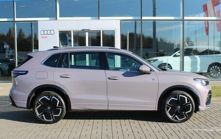 Volkswagen Tiguan, 2024 год, 5 975 000 рублей, 7 фотография