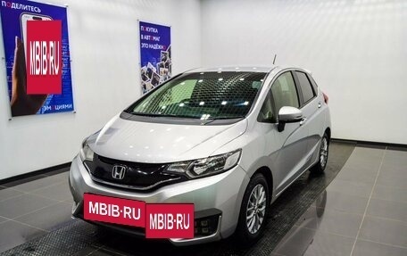 Honda Fit III, 2015 год, 1 099 000 рублей, 2 фотография