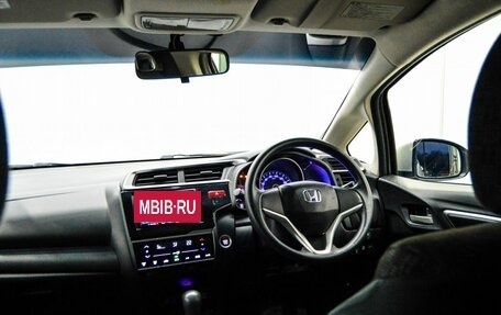 Honda Fit III, 2015 год, 1 099 000 рублей, 21 фотография