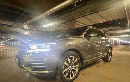 Volkswagen Touareg III, 2020 год, 6 800 000 рублей, 24 фотография