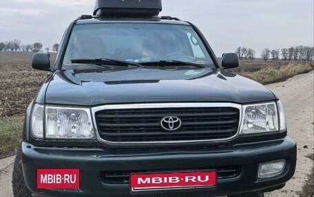 Toyota Land Cruiser 100 рестайлинг 2, 2000 год, 1 800 000 рублей, 5 фотография