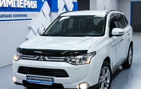 Mitsubishi Outlander III рестайлинг 3, 2013 год, 1 798 000 рублей, 5 фотография