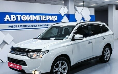 Mitsubishi Outlander III рестайлинг 3, 2013 год, 1 798 000 рублей, 3 фотография