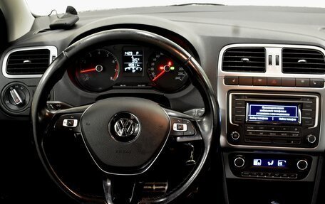 Volkswagen Polo VI (EU Market), 2017 год, 1 240 000 рублей, 6 фотография