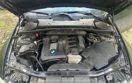 BMW 3 серия, 2011 год, 1 100 000 рублей, 3 фотография