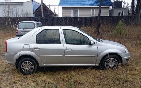 Renault Logan I, 2011 год, 610 000 рублей, 2 фотография