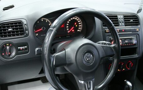 Volkswagen Polo VI (EU Market), 2012 год, 898 000 рублей, 11 фотография