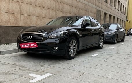 Infiniti M, 2013 год, 1 800 000 рублей, 3 фотография