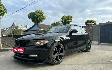 BMW 1 серия, 2008 год, 800 000 рублей, 2 фотография