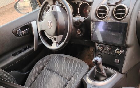 Nissan Qashqai, 2009 год, 700 000 рублей, 2 фотография