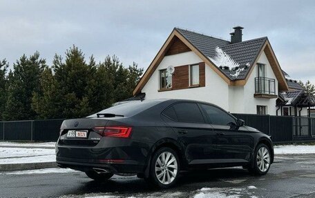 Skoda Superb III рестайлинг, 2016 год, 2 950 000 рублей, 3 фотография