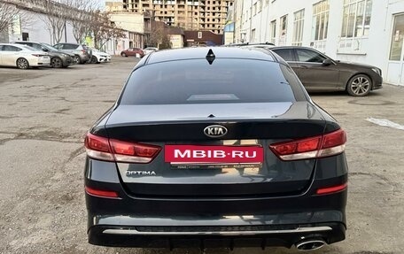 KIA Optima IV, 2018 год, 1 750 000 рублей, 10 фотография