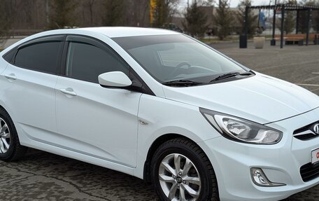 Hyundai Solaris II рестайлинг, 2012 год, 1 090 000 рублей, 3 фотография