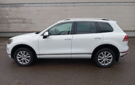 Volkswagen Touareg III, 2016 год, 3 800 000 рублей, 2 фотография