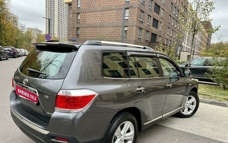 Toyota Highlander III, 2011 год, 1 979 000 рублей, 19 фотография