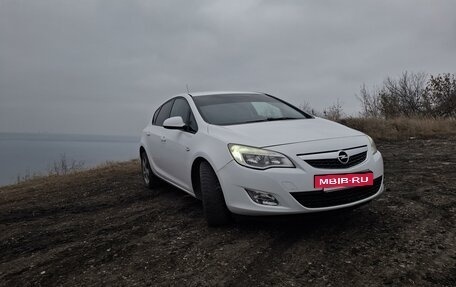 Opel Astra J, 2012 год, 830 000 рублей, 9 фотография