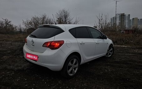 Opel Astra J, 2012 год, 830 000 рублей, 7 фотография