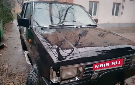 Nissan Datsun D21, 1988 год, 500 000 рублей, 4 фотография