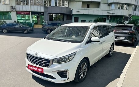 KIA Carnival III, 2018 год, 3 200 000 рублей, 2 фотография