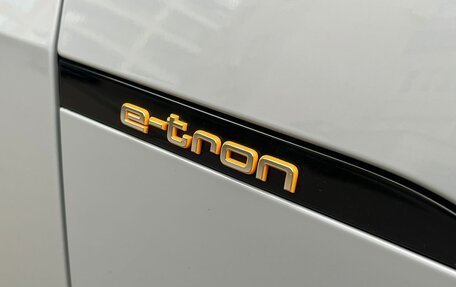 Audi e-tron I, 2019 год, 5 700 000 рублей, 3 фотография