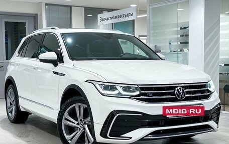 Volkswagen Tiguan II, 2021 год, 4 199 000 рублей, 4 фотография