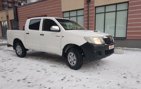 Toyota Hilux VII, 2014 год, 1 850 000 рублей, 3 фотография