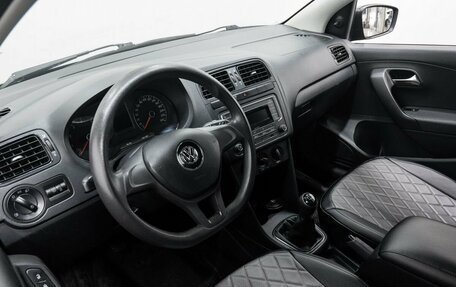 Volkswagen Polo VI (EU Market), 2017 год, 950 000 рублей, 13 фотография