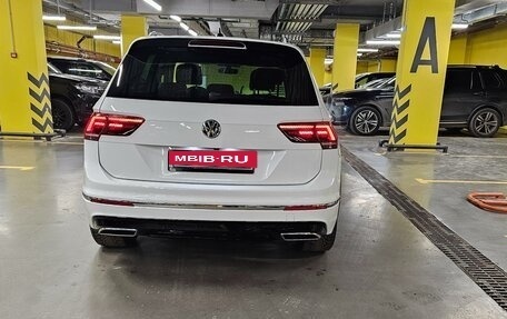 Volkswagen Tiguan II, 2018 год, 3 490 000 рублей, 5 фотография