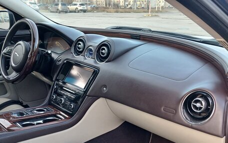 Jaguar XJ IV (X351), 2011 год, 1 900 000 рублей, 3 фотография