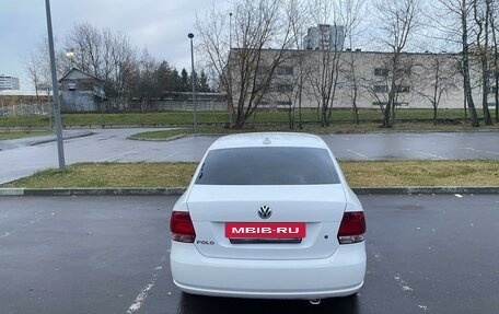 Volkswagen Polo VI (EU Market), 2012 год, 900 000 рублей, 2 фотография