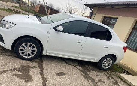 Renault Logan II, 2019 год, 850 000 рублей, 5 фотография