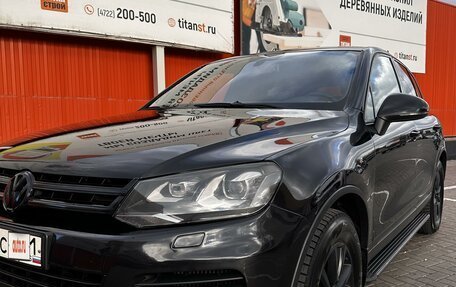 Volkswagen Touareg III, 2010 год, 1 975 000 рублей, 2 фотография