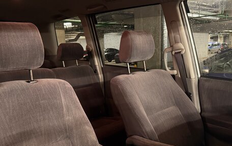 Toyota Noah III, 2002 год, 836 000 рублей, 15 фотография