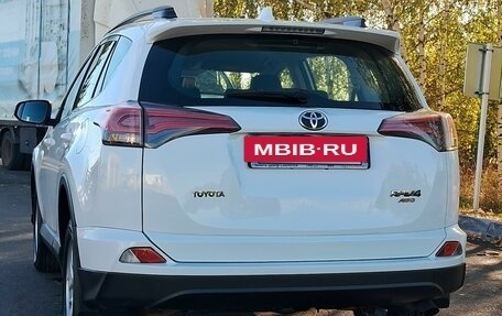 Toyota RAV4, 2015 год, 2 950 000 рублей, 7 фотография