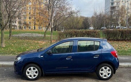 Renault Sandero II рестайлинг, 2014 год, 900 000 рублей, 3 фотография