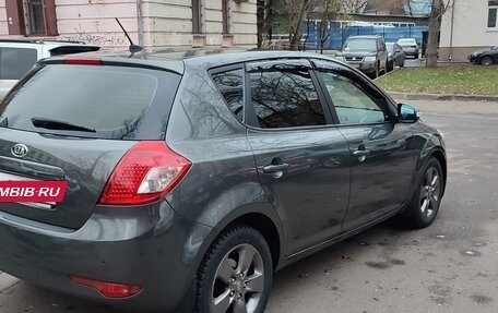 KIA cee'd I рестайлинг, 2011 год, 850 000 рублей, 4 фотография