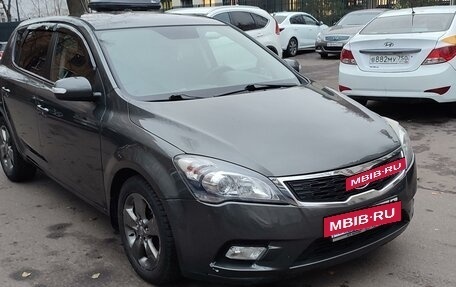 KIA cee'd I рестайлинг, 2011 год, 850 000 рублей, 2 фотография