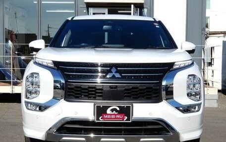 Mitsubishi Outlander, 2021 год, 2 800 000 рублей, 2 фотография