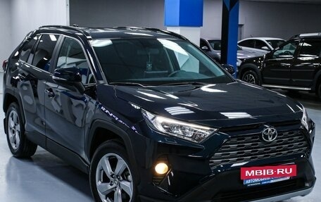 Toyota RAV4, 2020 год, 4 183 000 рублей, 8 фотография