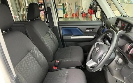 Toyota Roomy I, 2021 год, 725 000 рублей, 9 фотография