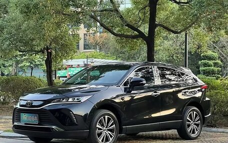 Toyota Harrier, 2022 год, 3 480 000 рублей, 3 фотография