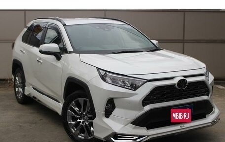 Toyota RAV4, 2021 год, 2 250 000 рублей, 1 фотография