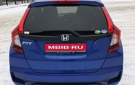 Honda Fit III, 2018 год, 1 350 000 рублей, 6 фотография