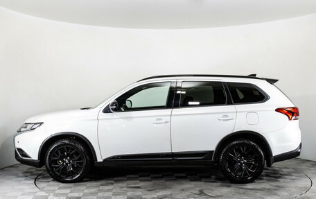 Mitsubishi Outlander III рестайлинг 3, 2021 год, 3 100 000 рублей, 8 фотография