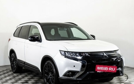 Mitsubishi Outlander III рестайлинг 3, 2021 год, 3 100 000 рублей, 3 фотография