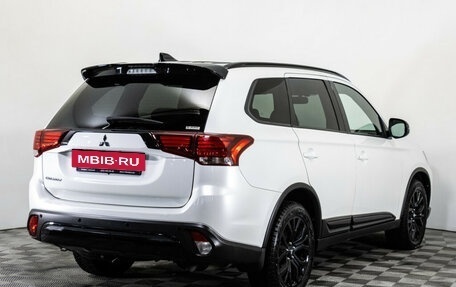 Mitsubishi Outlander III рестайлинг 3, 2021 год, 3 100 000 рублей, 5 фотография