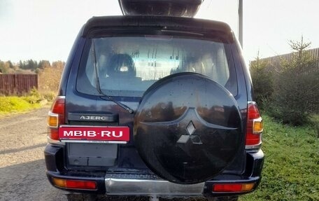 Mitsubishi Pajero III рестайлинг, 2001 год, 750 000 рублей, 12 фотография