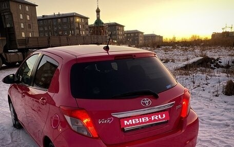 Toyota Vitz, 2011 год, 740 000 рублей, 10 фотография