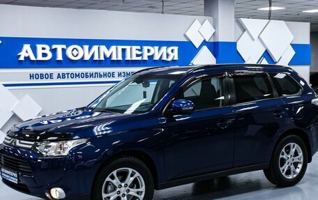 Mitsubishi Outlander III рестайлинг 3, 2013 год, 1 818 000 рублей, 3 фотография