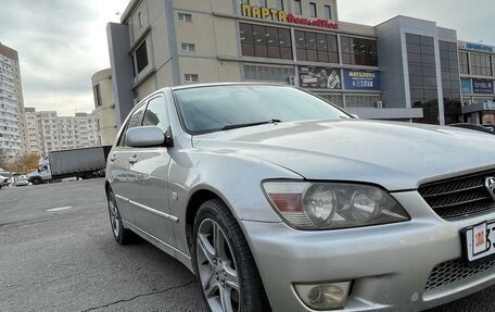 Toyota Altezza, 2001 год, 850 000 рублей, 6 фотография